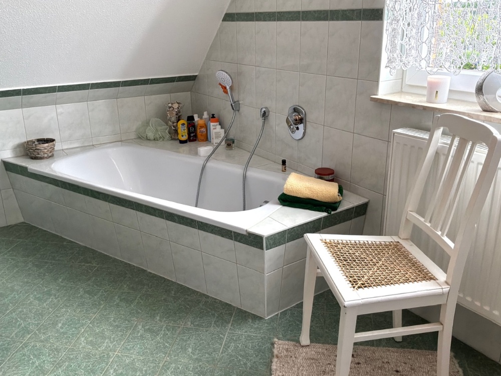 Badezimmer im Obergeschoss 