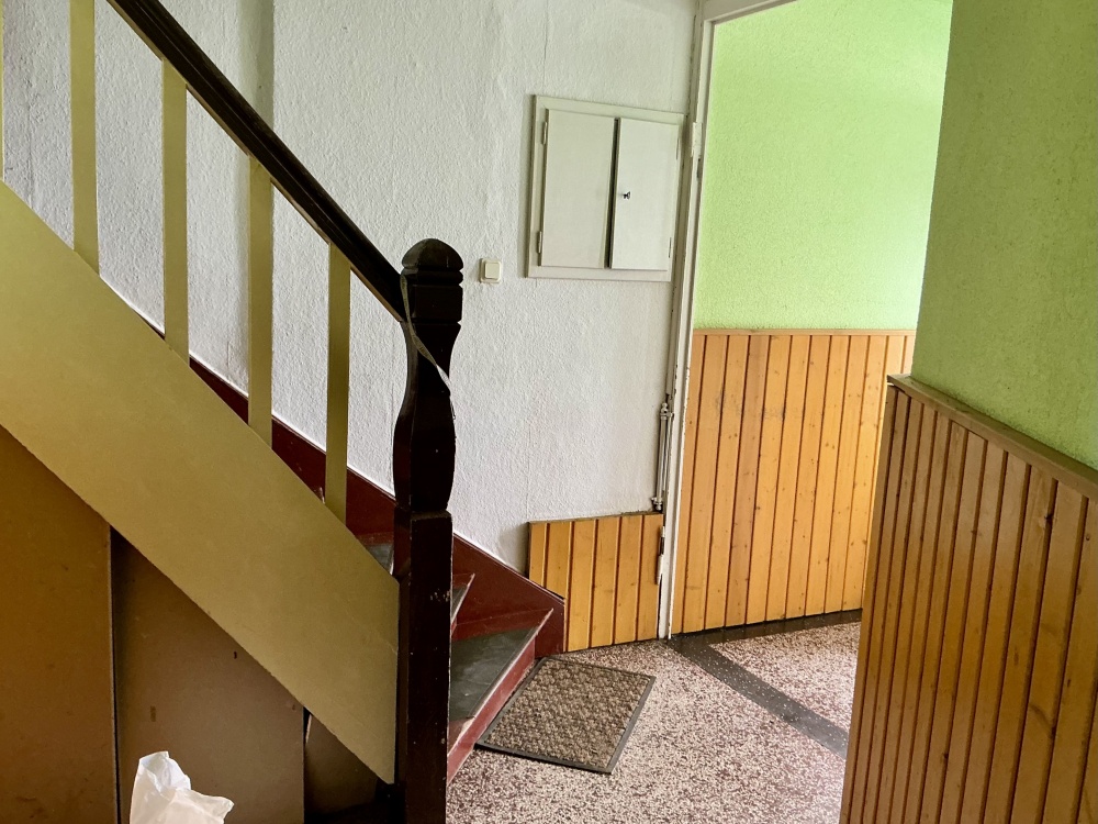 Treppe zum Obergeschoß