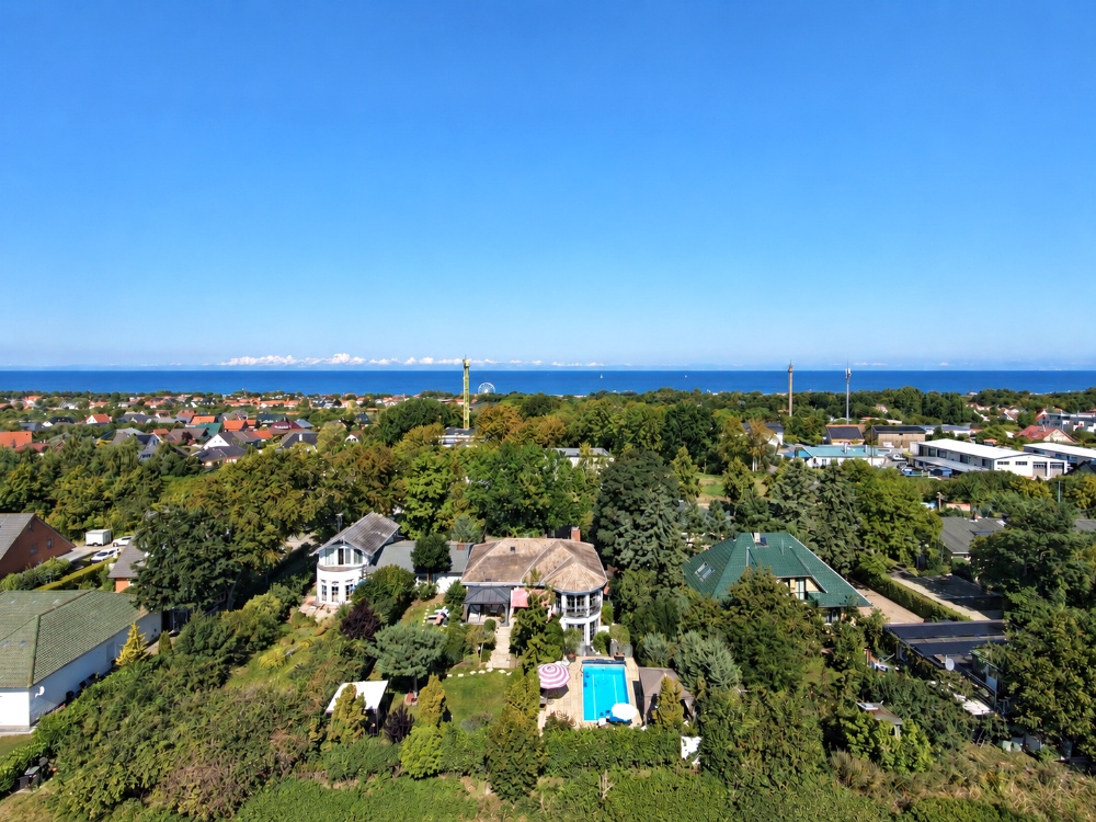 Feldrand und unweit der Ostsee