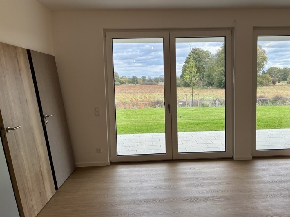 Wohnzimmer mit Terrasse