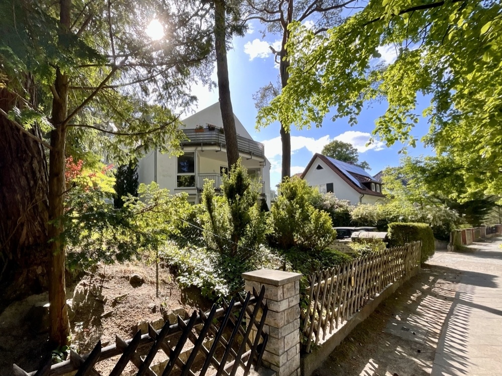Straßenansicht