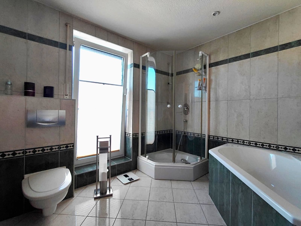 Badezimmer DG