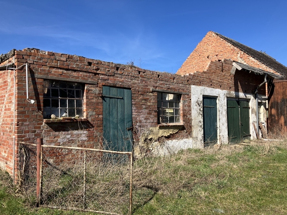 Stallgebäude Forderseite