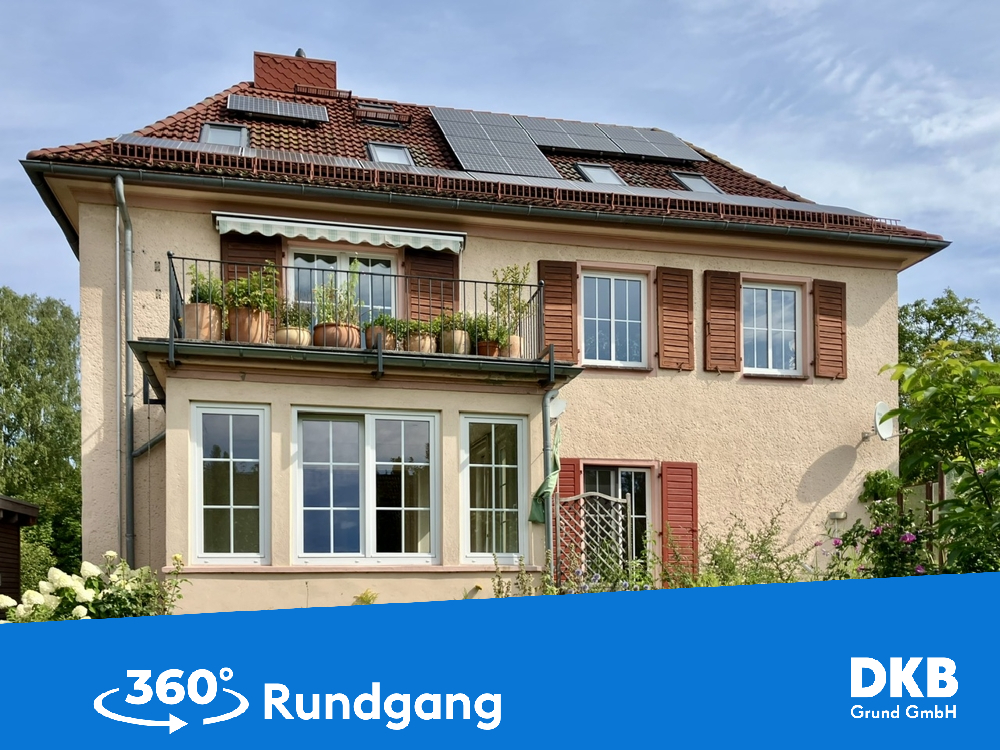 Hausansicht vom Grundstück