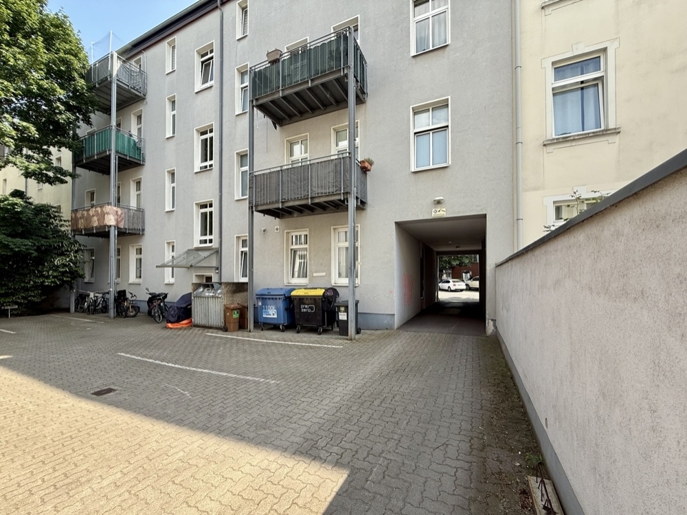 Rückansicht und Innenhof