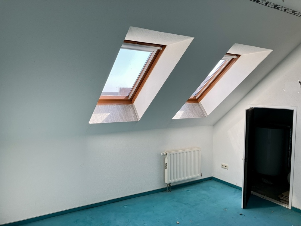 Kinderzimmer mit Heizungsraum Dachgeschoss