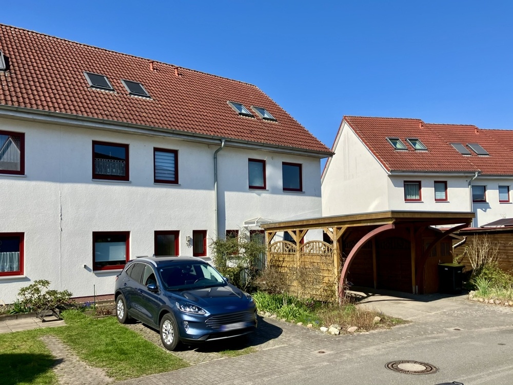 Hausansicht von der Anliegerstraße