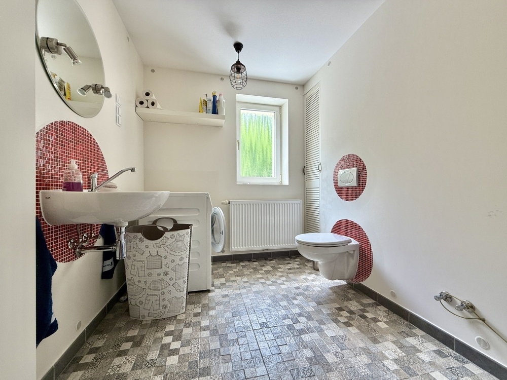 Hauswirtschaftsraum/Toilette im EG 