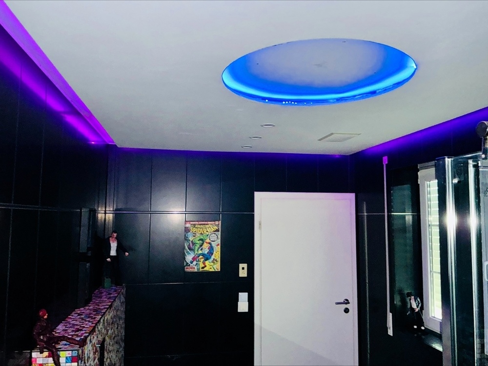 Badezimmer EG mit LED Beleuchtung