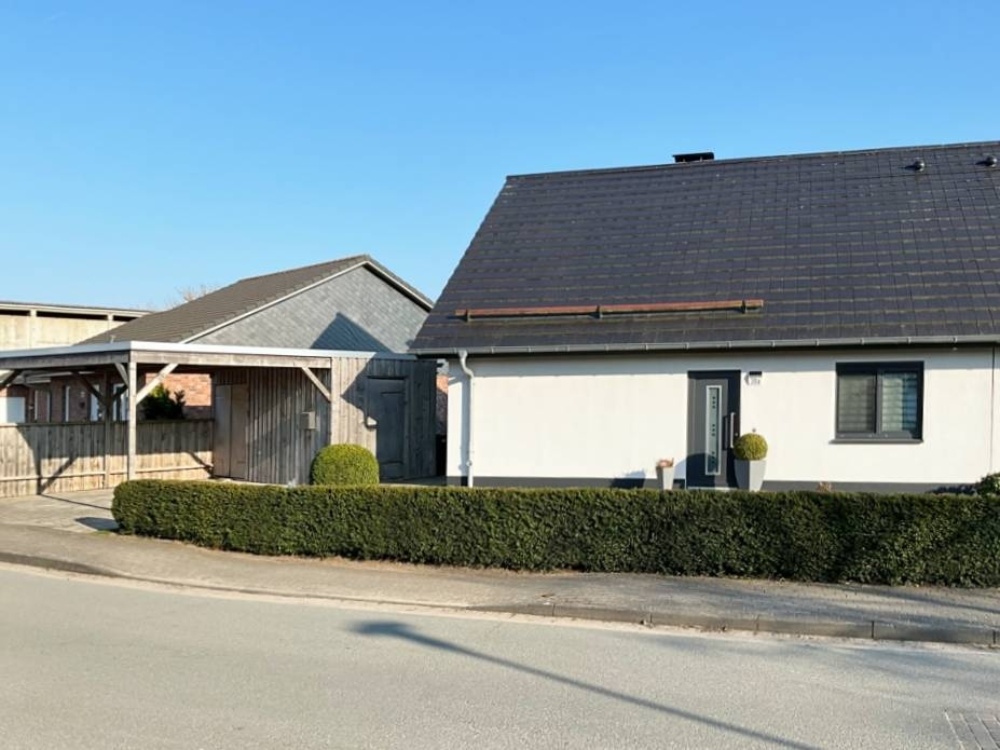 Haus & Carport