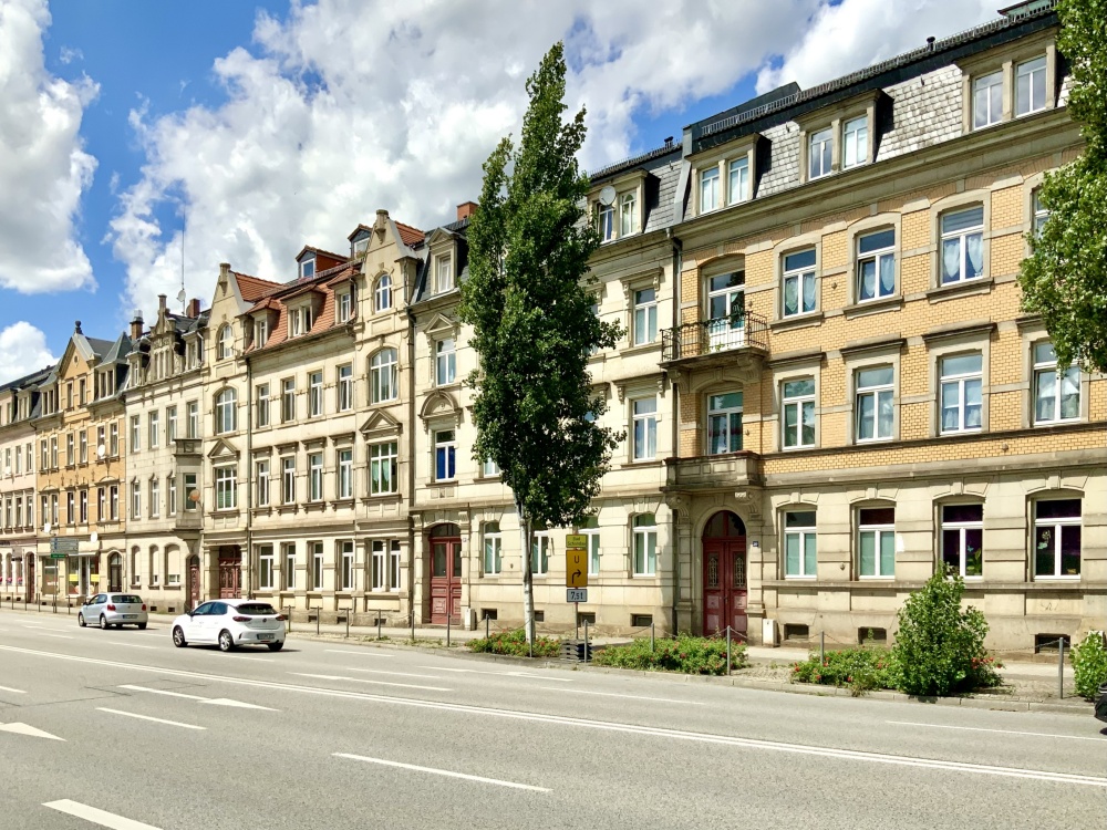 Straßenansicht in Richtung Westen