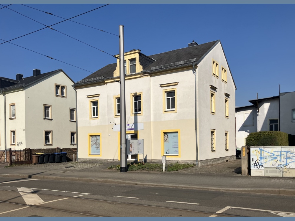 Straßenansicht