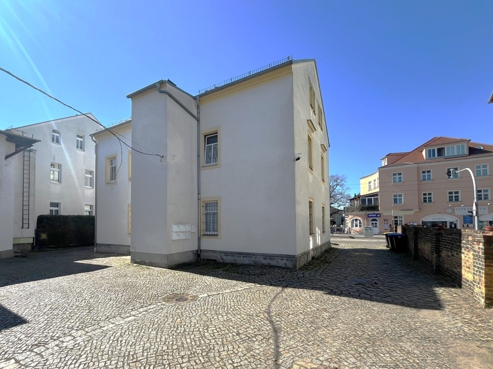 Hofansicht Mehrfamilienhaus