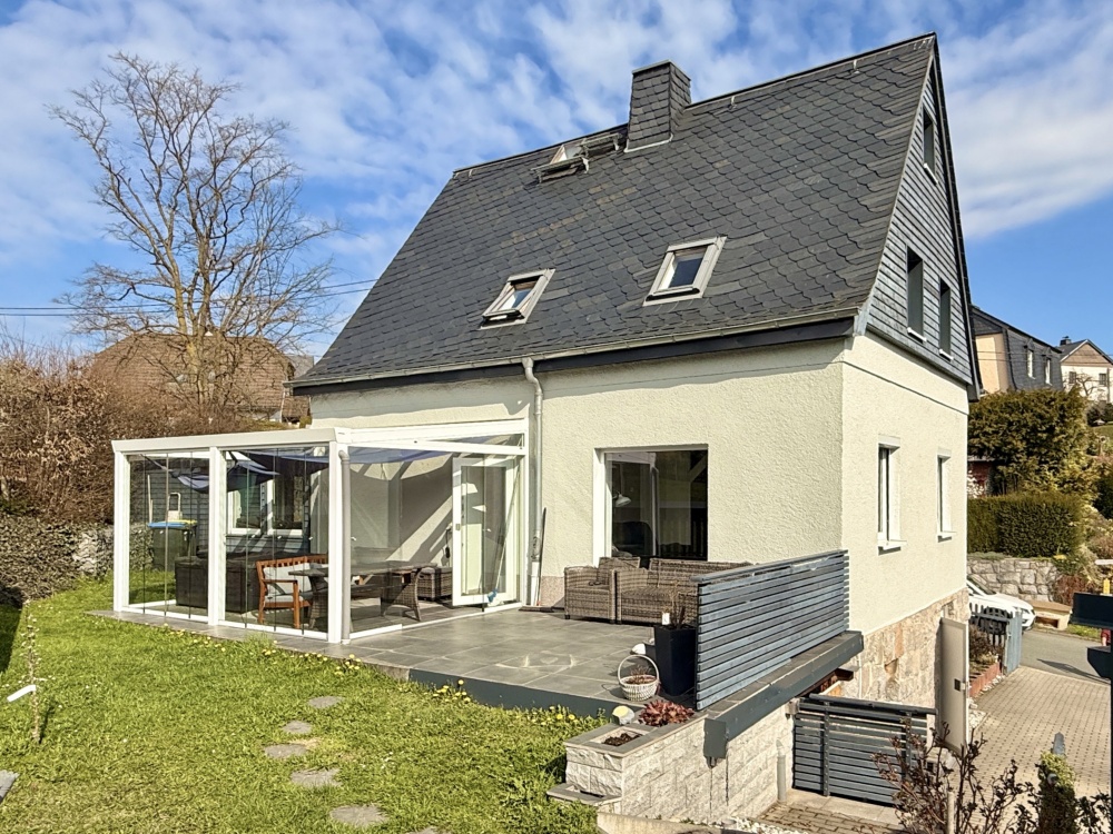 Rückseite mit Wintergarten