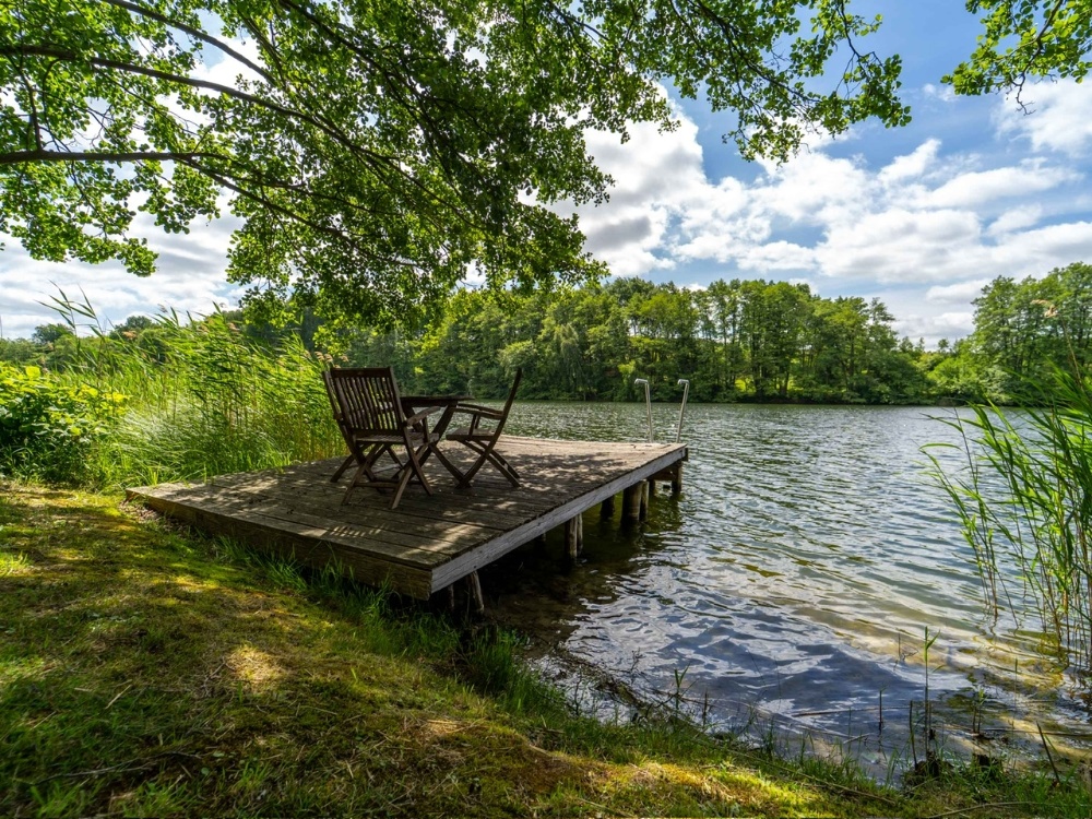 Sitzecke am See