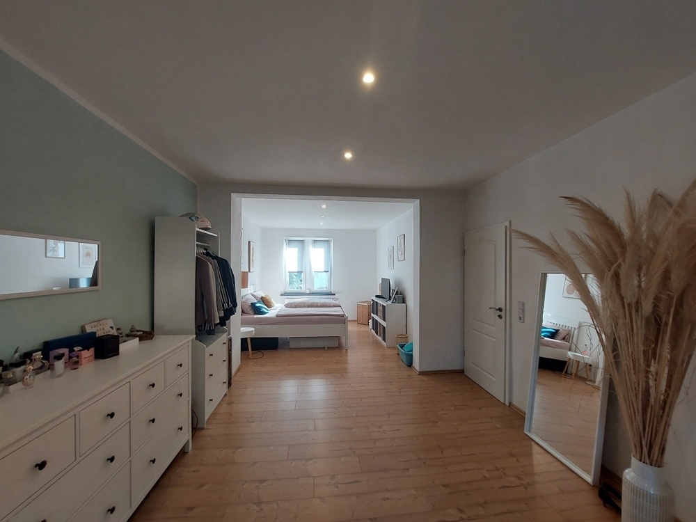 Schlaf und Ankleidezimmer 3