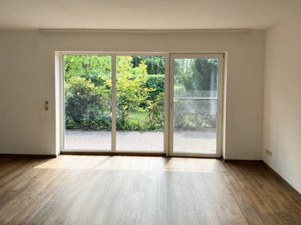 mit Zugang zur Terrasse