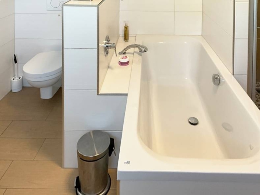 mit Badewanne