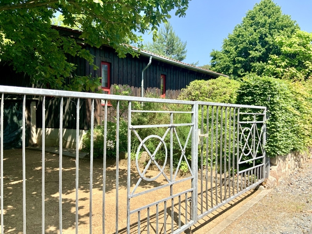 Zufahrt zum Carport