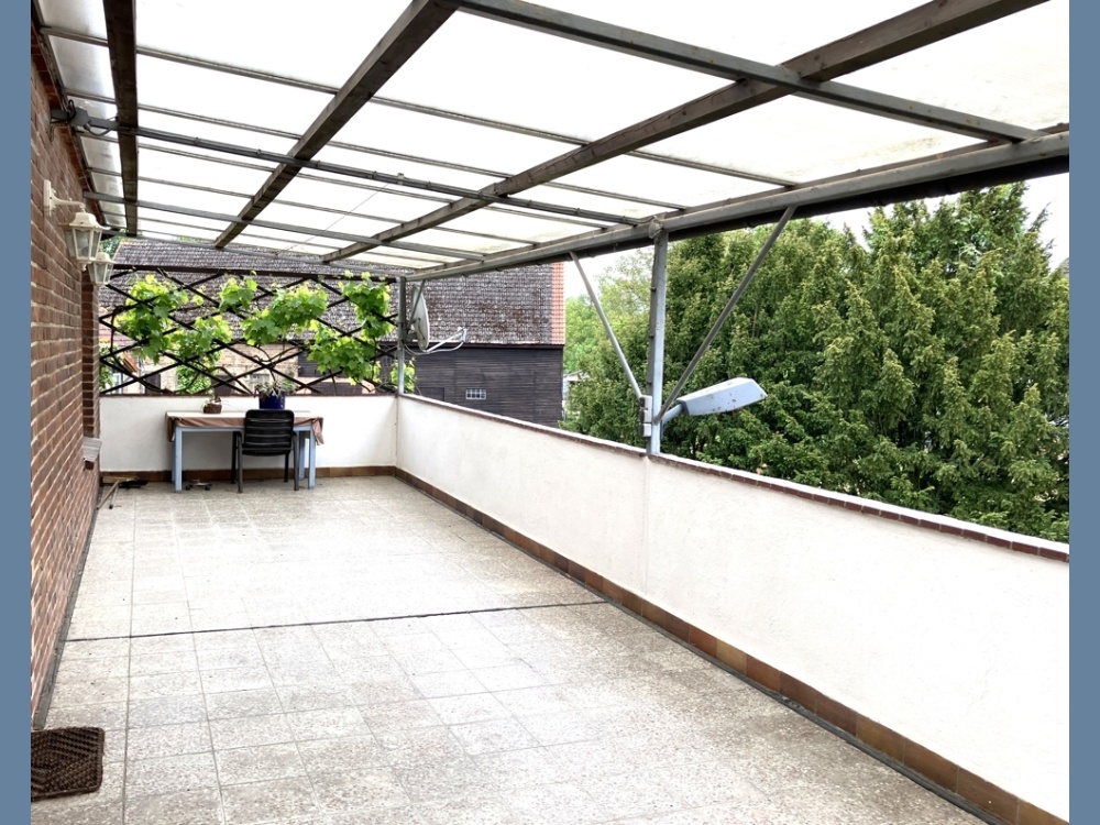 überdachte Terrasse