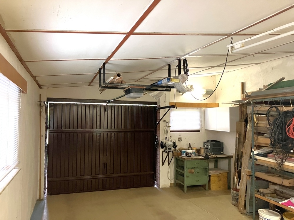 Garage im Untergeschoss