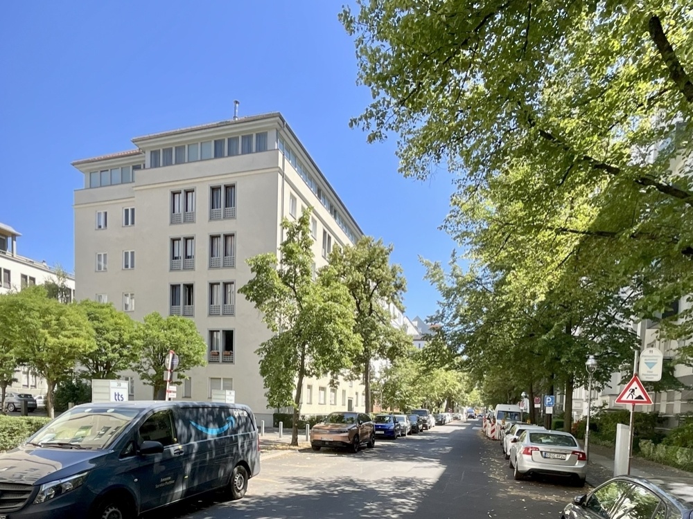 Straßenansicht
