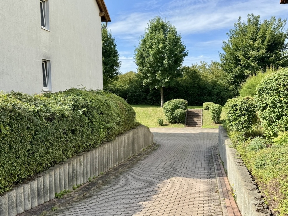Zuwegung Stellplätze