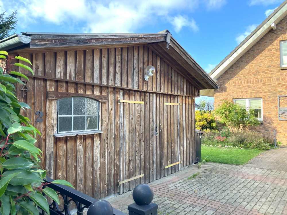 Holzgarage