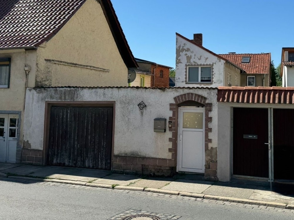 Straßenansicht
