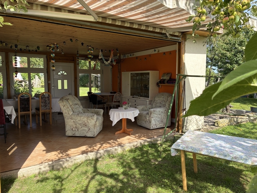 Offenes Gartenhaus