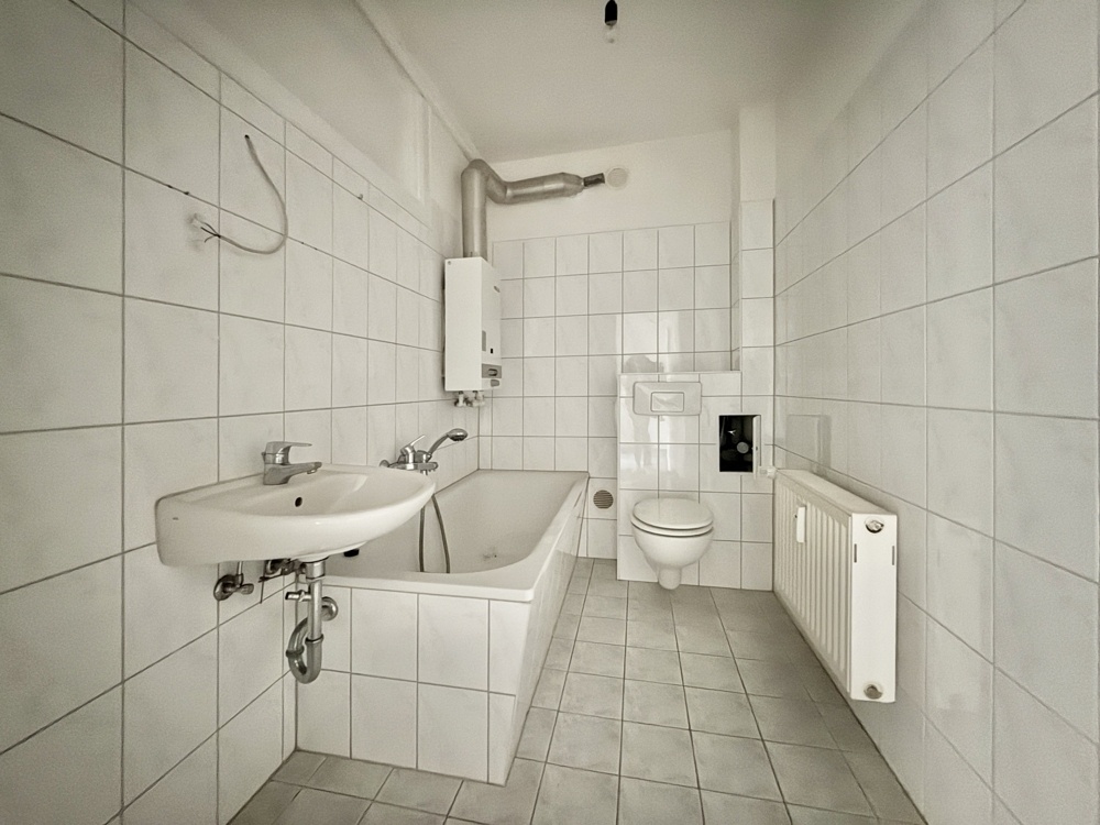 Bad mit Wanne