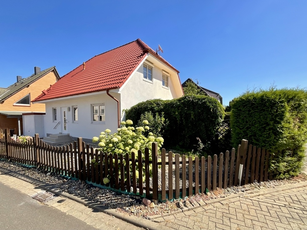 Vorderansicht Wohnhaus