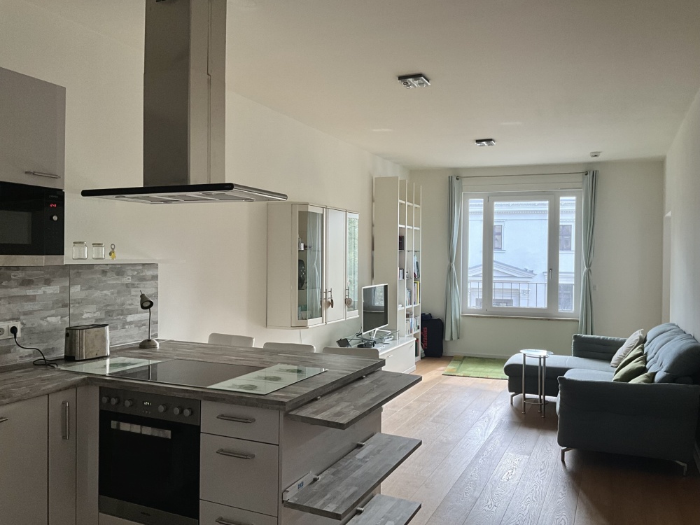 Wohnzimmer mit Essbereich