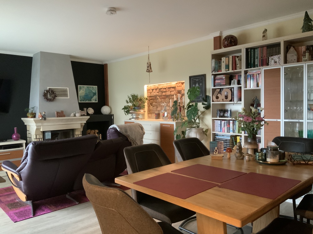 Blick ins Wohnzimmer