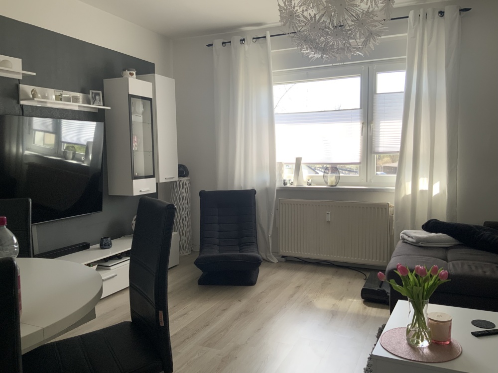 Blick ins Wohnzimmer