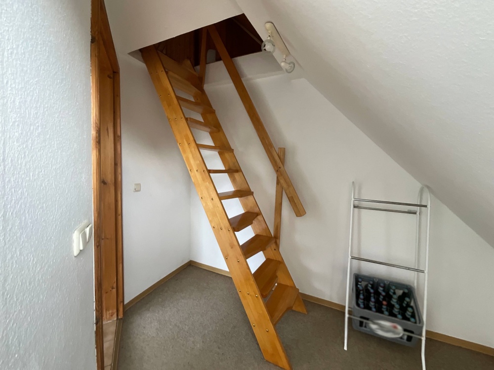 Aufgang zum Spitzboden