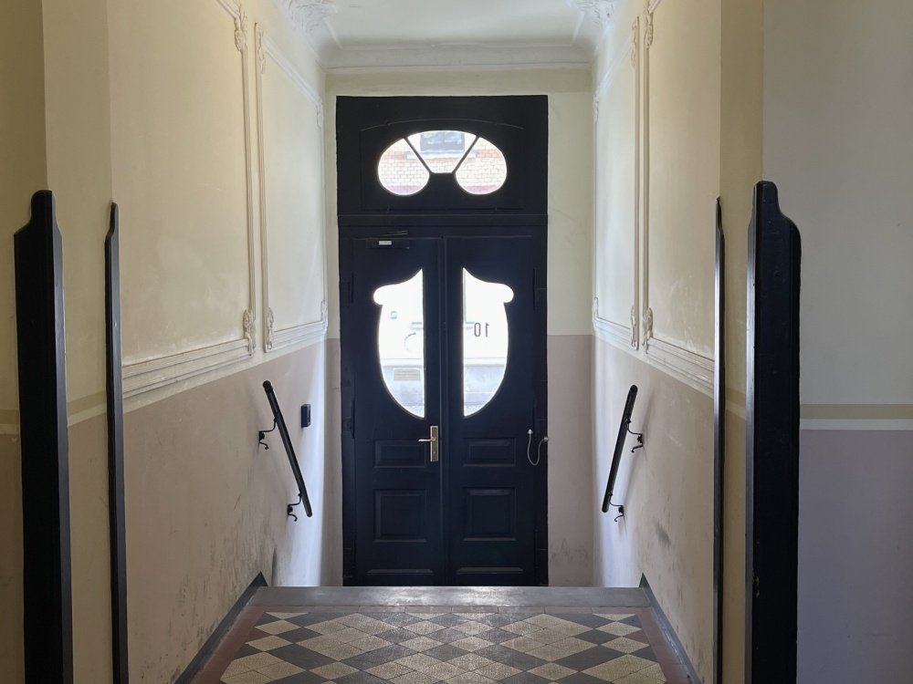 Hier betreten Sie das Haus