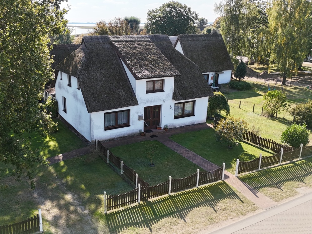 Straßenseitige Ansicht