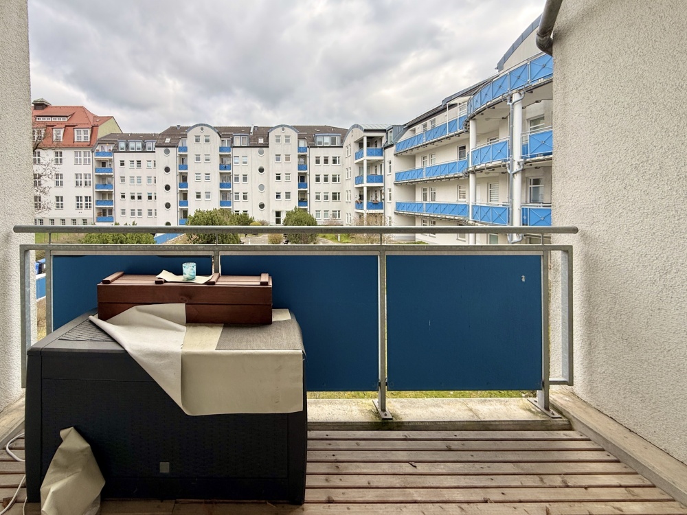 Balkon mit Blick in den Innenhof