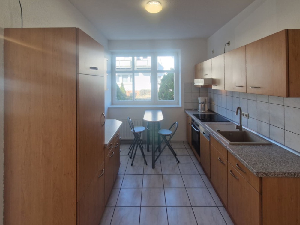 WE 1: Küche mit Einbauküche