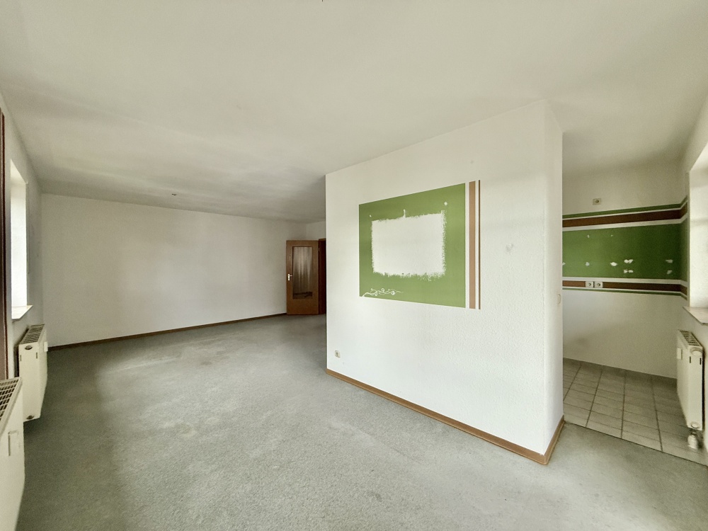 Wohn-/Esszimmer mit Küchenecke