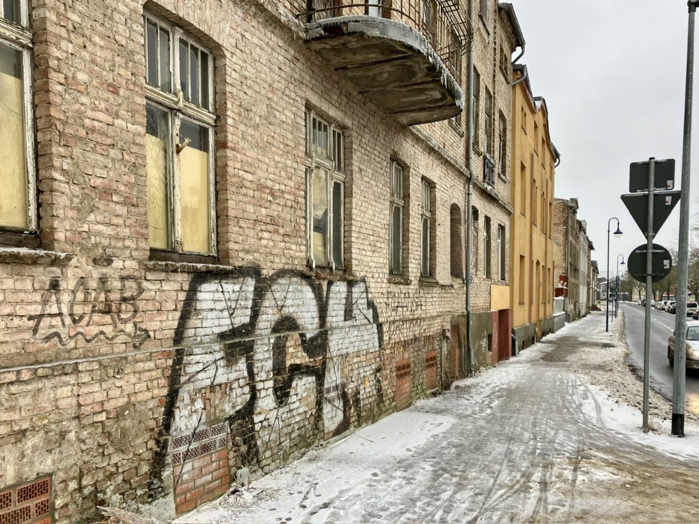 Straße vor dem Haus