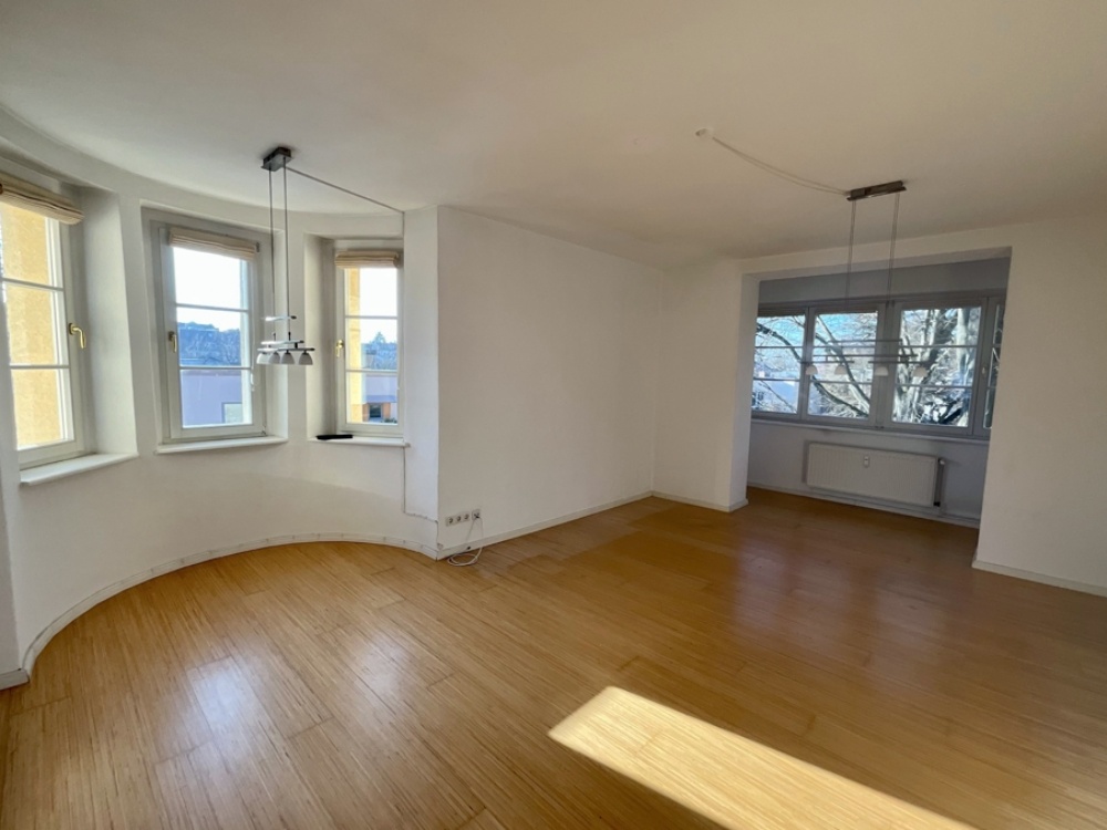 Wohnzimmer mit Erker