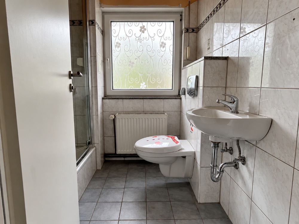 Duschbad im Erdgeschoss