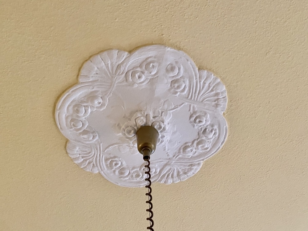 Stuckelemente an der Decke