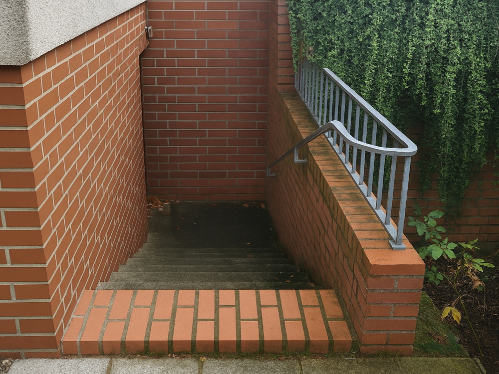 separater Kellereingang