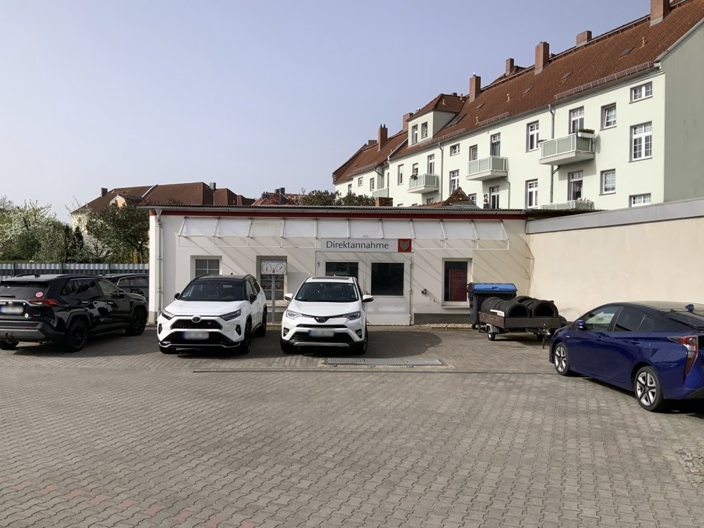 Lagerhaus mit Stellflächen Lagerhaus mit Stellflächen