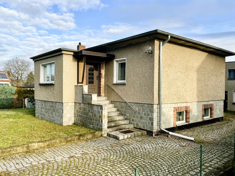 solides kleines Haus