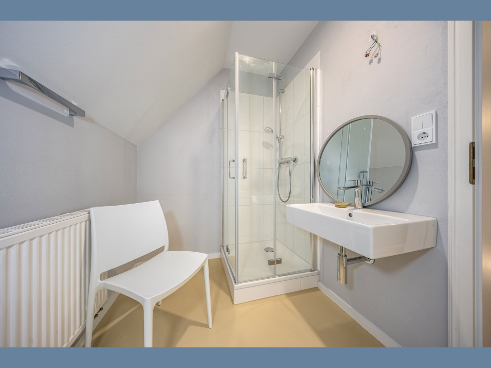 Duschbad im Dachgeschoss