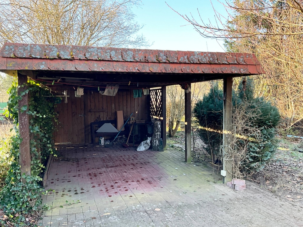 Carport inkl. Lagerschuppen